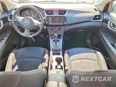 Zdjęcie 8 z 12 samochodu: 2019 NISSAN SENTRA SV VIN:3N1AB7AP2KY211618 - miniatura