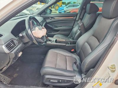 Zdjęcie 7 z 12 samochodu: 2020 HONDA ACCORD SPORT VIN:1HGCV1E36LA026903 - miniatura