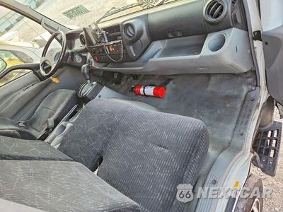 Zdjęcie 8 z 12 samochodu: 2018 HINO 195 BOX TRUCK VIN:JHHSDM2H6JK006265 - miniatura