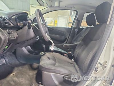 Zdjęcie 7 z 13 samochodu: 2020 CHEVROLET SPARK 1LT VIN:KL8CD6SA8LC432826 - miniatura