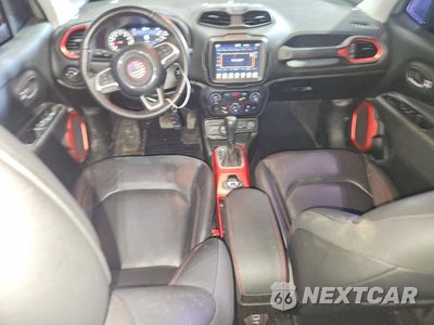 Zdjęcie 8 z 13 samochodu: 2021 JEEP RENEGADE TRAILHAWK VIN:ZACNJDC10MPM20546 - miniatura