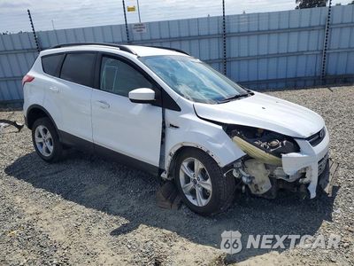 Czwarte zdjęcie samochodu z boku: 2015 FORD ESCAPE SE VIN:1FMCU9G92FUC13264 - miniatura
