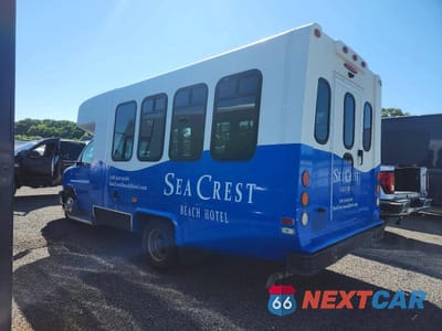 Czwarte zdjęcie samochodu z boku: 2019 CHEVROLET EXPRESS G3500 VIN:1HA3GRBG4KN005632 - miniatura