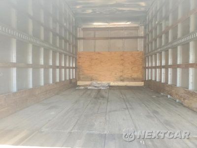 Zdjęcie 10 z 13 samochodu: 2012 ISUZU NPR HD BOX TRUCK VIN:JALC4W16XC7002761 - miniatura