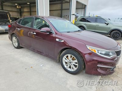 Czwarte zdjęcie samochodu z boku: 2016 KIA OPTIMA LX VIN:5XXGT4L38GG084743 - miniatura