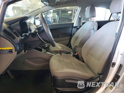 Zdjęcie 7 z 12 samochodu: 2015 KIA FORTE LX VIN:KNAFX4A63F5359416 - miniatura