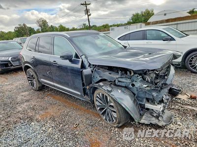 Czwarte zdjęcie samochodu z boku: 2025 VOLVO XC90 PLUS VIN:YV4062PB1S1351558 - miniatura