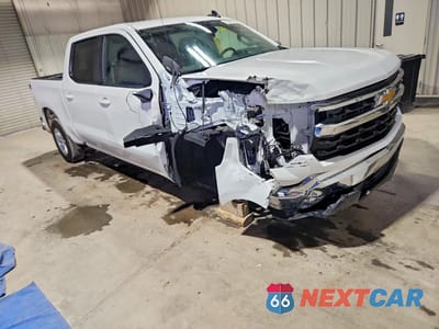 Czwarte zdjęcie samochodu z boku: 2026 CHEVROLET SILVERADO C1500 LT VIN:1GCPACED7TZ191781 - miniatura