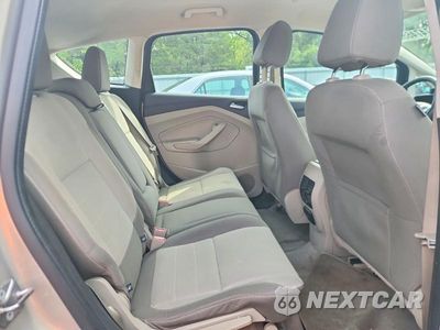 Zdjęcie 10 z 13 samochodu: 2015 FORD C-MAX SE VIN:1FADP5AU5FL117579 - miniatura