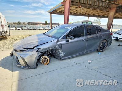 2025 TOYOTA CAMRY SE 4T1DAACK6SU577687 - główne zdjęcie licytacji z USA - miniatura