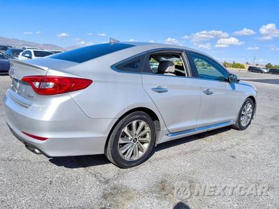 Trzecie zdjęcie samochodu z tyłu: 2017 HYUNDAI SONATA SPORT VIN:5NPE34AF1HH449807 - miniatura
