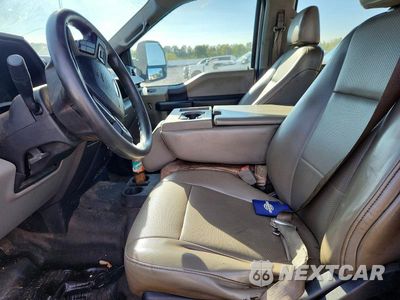 Zdjęcie 7 z 13 samochodu: 2019 FORD F450 SUPER DUTY VIN:1FD0W4GY3KEC84100 - miniatura