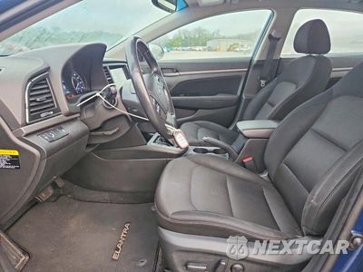 Zdjęcie 7 z 12 samochodu: 2017 HYUNDAI ELANTRA VALUE EDITION VIN:5NPD84LF3HH129477 - miniatura