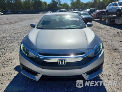 Piąte zdjęcie samochodu w środku: 2018 HONDA CIVIC LX VIN:19XFC2F58JE019257 - miniatura