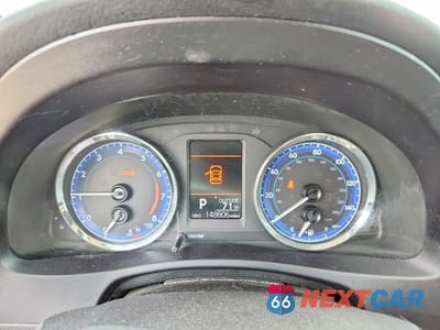 Zdjęcie 9 z 13 samochodu: 2018 TOYOTA COROLLA LE VIN:5YFBURHE5JP814640 - miniatura