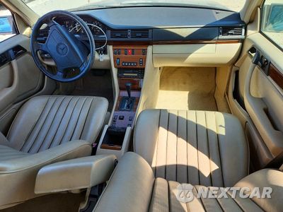 Zdjęcie 8 z 12 samochodu: 1995 MERCEDES-BENZ E 300D VIN:WDBEB31E0SC268106 - miniatura