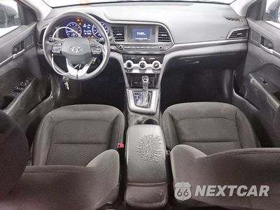 Zdjęcie 8 z 12 samochodu: 2019 HYUNDAI ELANTRA SE VIN:5NPD74LF4KH474804 - miniatura