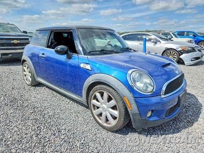 Czwarte zdjęcie samochodu z boku: 2008 MINI COOPER S VIN:WMWMF735X8TV32900 - miniatura