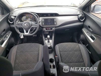 Zdjęcie 8 z 13 samochodu: 2018 NISSAN KICKS SV VIN:3N1CP5CU4JL509522 - miniatura