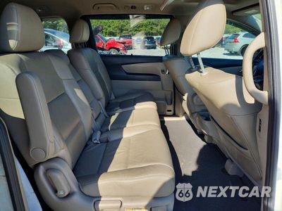 Zdjęcie 10 z 12 samochodu: 2014 HONDA ODYSSEY TOURING VIN:5FNRL5H95EB020204 - miniatura