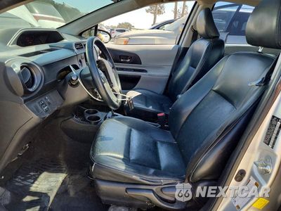 Zdjęcie 7 z 12 samochodu: 2014 TOYOTA PRIUS C FOUR VIN:JTDKDTB3XE1059838 - miniatura