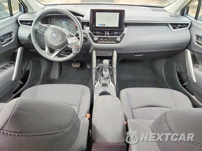 Zdjęcie 8 z 13 samochodu: 2025 TOYOTA COROLLA CROSS LE VIN:7MUCAABG1SV143135 - miniatura