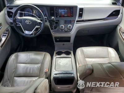 Zdjęcie 8 z 13 samochodu: 2016 TOYOTA SIENNA XLE 8-PASSENGER VIN:5TDYK3DC5GS719013 - miniatura