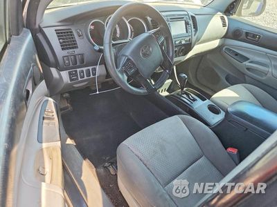 Zdjęcie 8 z 12 samochodu: 2013 TOYOTA TACOMA V6 VIN:5TFUU4EN0DX059421 - miniatura