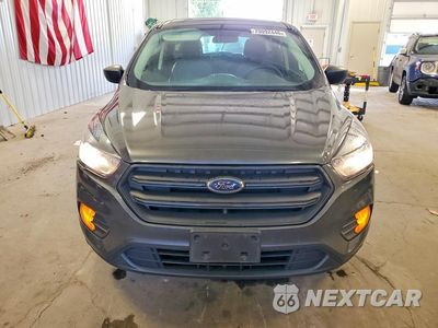 Piąte zdjęcie samochodu w środku: 2019 FORD ESCAPE S VIN:1FMCU0F72KUA63419 - miniatura