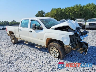 Czwarte zdjęcie samochodu z boku: 2016 CHEVROLET SILVERADO K2500 HEAVY DUTY VIN:1GC1KUEG0GF265231 - miniatura