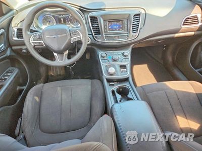 Zdjęcie 8 z 12 samochodu: 2015 CHRYSLER 200 LIMITED VIN:1C3CCCAB6FN677611 - miniatura