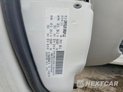 Zdjęcie 13 z 13 samochodu: 2011 VOLKSWAGEN ROUTAN SE VIN:2V4RW3DG5BR636488 - miniatura