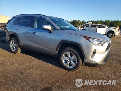 Czwarte zdjęcie samochodu z boku: 2020 TOYOTA RAV4 XLE VIN:2T3W1RFVXLW065162 - miniatura