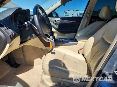 Zdjęcie 7 z 12 samochodu: 2015 INFINITI Q50 PREMIUM VIN:JN1BV7AP3FM336065 - miniatura