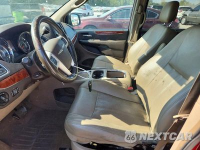 Zdjęcie 7 z 13 samochodu: 2014 CHRYSLER TOWN & COUNTRY TOURING L VIN:2C4RC1CGXER249819 - miniatura