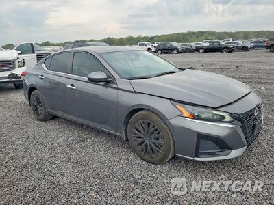 Czwarte zdjęcie samochodu z boku: 2025 NISSAN ALTIMA SV VIN:1N4BL4DV7SN310333 - miniatura