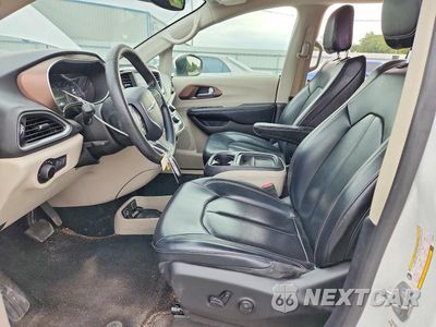 Zdjęcie 7 z 13 samochodu: 2020 CHRYSLER VOYAGER LXI VIN:2C4RC1DGXLR264400 - miniatura