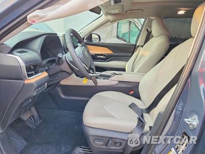 Zdjęcie 7 z 13 samochodu: 2026 TOYOTA GRAND HIGHLANDER HYBRID LIMITED VIN:5TDACAB57TS085222 - miniatura
