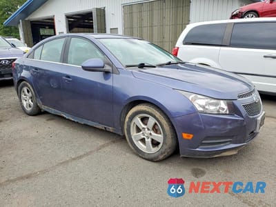 Czwarte zdjęcie samochodu z boku: 2014 CHEVROLET CRUZE LT VIN:1G1PC5SBXE7464843 - miniatura