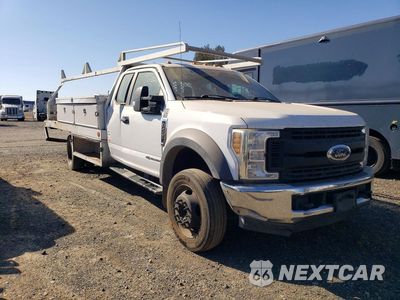 Czwarte zdjęcie samochodu z boku: 2019 FORD F450 SUPER DUTY VIN:1FD0X4GT6KED04065 - miniatura