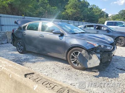 Czwarte zdjęcie samochodu z boku: 2024 KIA FORTE LXS VIN:3KPF24AD5RE784824 - miniatura
