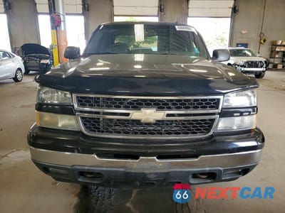Piąte zdjęcie samochodu w środku: 2006 CHEVROLET SILVERADO K1500 VIN:2GCEK13N761184136 - miniatura