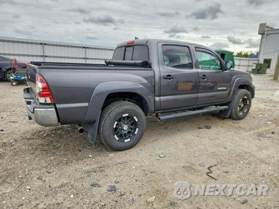 Trzecie zdjęcie samochodu z tyłu: 2015 TOYOTA TACOMA V6 VIN:3TMLU4EN2FM193691 - miniatura