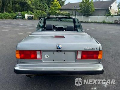 Piąte zdjęcie samochodu w środku: 1989 BMW 325 I AUTOMATIC VIN:WBABB2303KEC18594 - miniatura