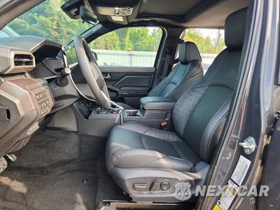 Zdjęcie 7 z 13 samochodu: 2025 TOYOTA TACOMA TRD SPORT VIN:3TMLB5JNXSM121486 - miniatura