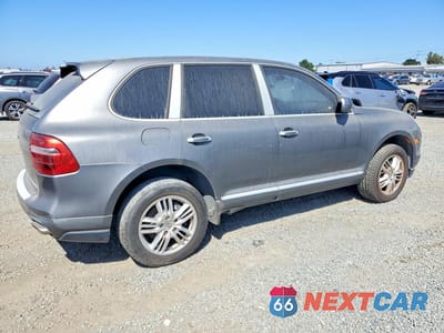 Trzecie zdjęcie samochodu z tyłu: 2008 PORSCHE CAYENNE VIN:WP1AA29P48LA04347 - miniatura