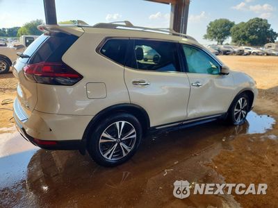 Trzecie zdjęcie samochodu z tyłu: 2018 NISSAN ROGUE S VIN:5N1AT2MT2JC765198 - miniatura