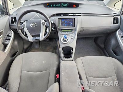 Zdjęcie 8 z 12 samochodu: 2010 TOYOTA PRIUS II VIN:JTDKN3DU2A0128198 - miniatura
