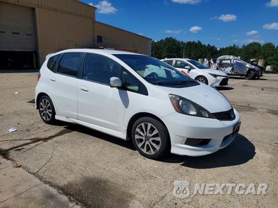 Czwarte zdjęcie samochodu z boku: 2013 HONDA FIT SPORT VIN:JHMGE8H54DC016350 - miniatura