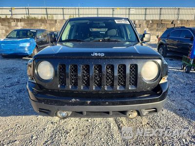 Piąte zdjęcie samochodu w środku: 2014 JEEP PATRIOT SPORT VIN:1C4NJRBB6ED879400 - miniatura